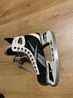 Prodám pánské/dětské brusle Reebok - 3