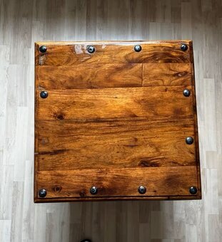 Konferenční stolek 60x60 cm - masivní dřevo - 3
