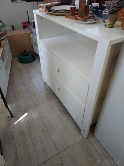 Komoda bila ze šupliky - 3