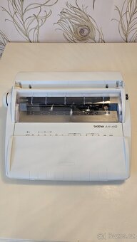 Elektronický psací stroj Brother AX-410 - 3