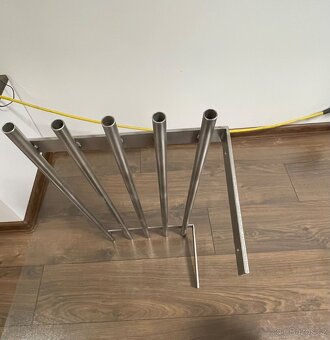 Nerezovy držák - 3