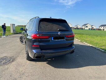 BMW X7 M50i Tanzanite Blue - 3