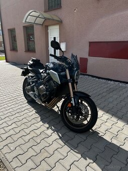 Honda CB650R - 3