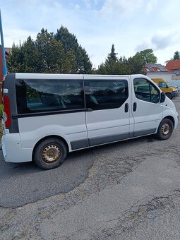 Opel vivaro 2,0 long 9 mist - 3