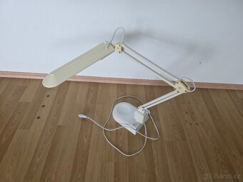 Kancelářská, stolní nebo noční lampička - 3