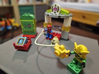 Duplo 10893 - Spiderman vs. Electro - 3