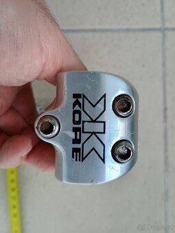 Představec Kore - 3