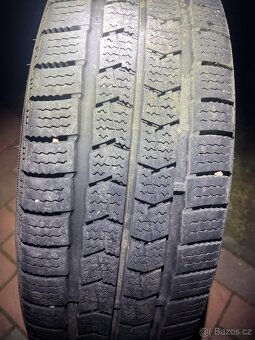 4 plechové 16" disky na VW T5, 1 komplet se zimní pneu - 3
