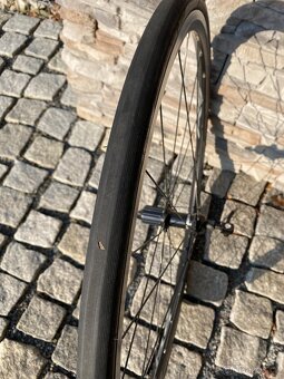 Silniční kola Shimano RS - 3