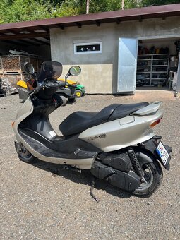 Yamaha Majesty 150 - 3