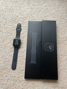Apple Watch Nike SE 1.generace 44mm - 3