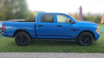 Dodge RAM 1500 Clasic 5,7 Hemi - 3