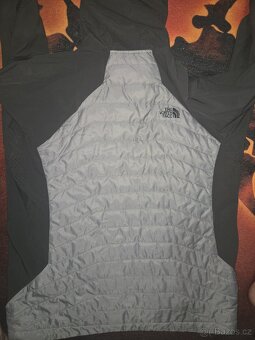 The North Face Hybrid bunda mikina vel . XL stav 8/10 , stav - 3