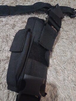 Airsoft stehenní pouzdro pro pistole typu glock - 3