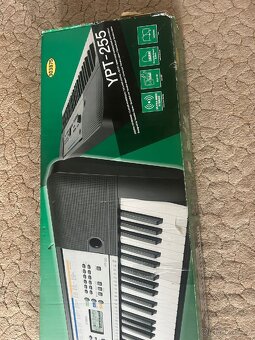 Yamaha piano - 3