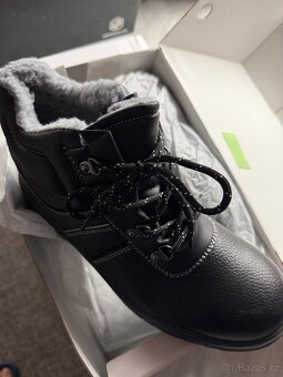 Pracovní boty zimní zateplené vel. 42 - 3