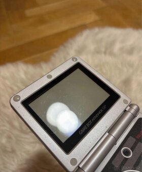Nintendo GameBoy Advance SP - 3