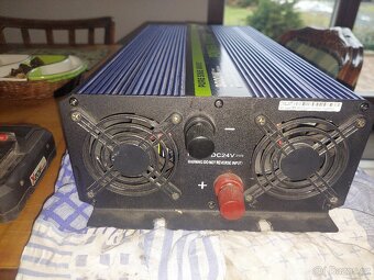 měnič napětí z 24V DC na 230V AC 3000W sinus - 3