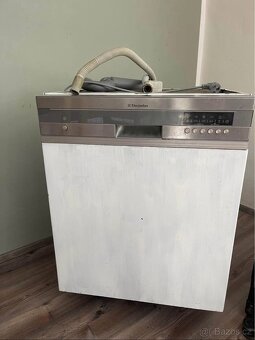 Myčka na díly, ZDARMA - 3