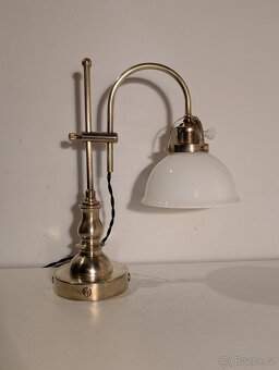 mosazná pěkná lampa lampička bílé opálové stínidlo - 3