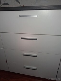 Komoda s osvětlením - 3