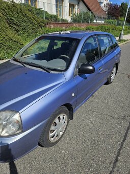 Kia Rio - 3