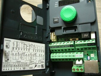 Frekvenční měnič Altivar Schneider Electric ATV320U15N4C - 3