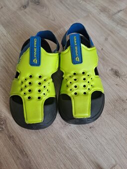 Dětské botasky, sandále, přezůvky různé velikosti - 3