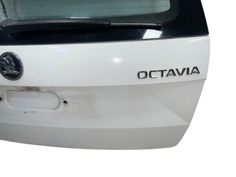 Páté dveře bílá LF9E Škoda Octavia 3 kombi 2019 - 3
