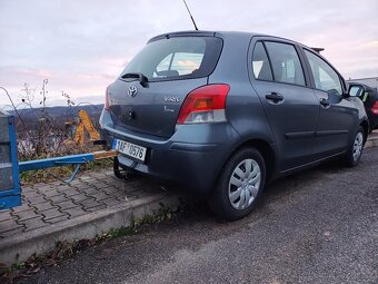 Prodám Toyota Yaris 1.0 VVT-i 51kW 5M/T - 3