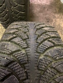 Zimní pneu vraník 215/55 R16 - 3