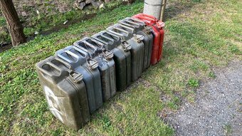 Plechové kanystry 20l - 3