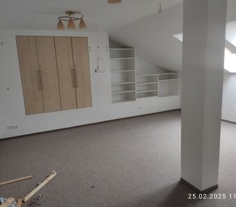 Bytová jednotka 2+kk, č. jednotky 132/9 včetně podílu na spo - 3