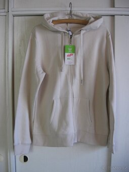 mikiny , bunda,3/4 legíny,vaky,kabelka kufřík,klíčenka - 3