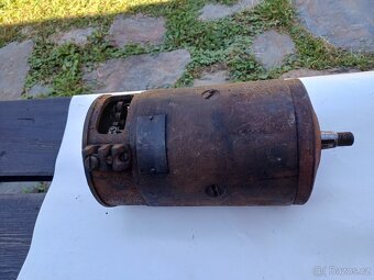 Dynamo Zetor 25 - 3