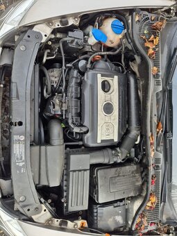 Octavia 2 118kw  - díly - 3