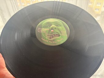 Neil - Hole in my Shoe (Paranoid Version) - 3