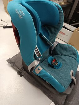 Autosedačka  Britax Safefix plus - 3