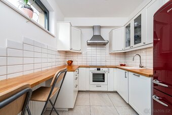 Luxusní byt 3+1 se zahradou na rozhraní Košíř a Smíchova - 3