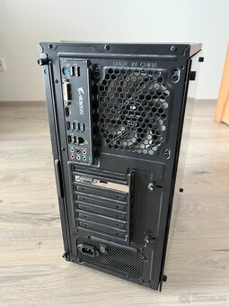 Výkonný PC na práci i hraní: Ryzen 5, 16GB RAM, SSD 2x250GB - 3