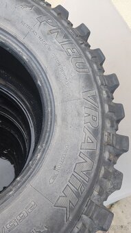 Pneu Vraník 265/70-R16 - 3