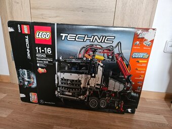 Lego 42043 - 3