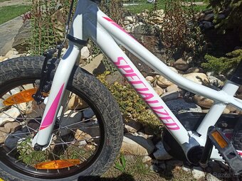 Úžasné dětské kolo Specialized Riprock, vel. 16 - 3