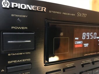 Pioneer SX-757 Top stav. - 3