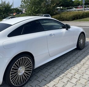 Mercedes-benz třídy E, 220d coupe - 3