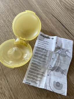 Kojící kloboučky Medela M 20mm - 3