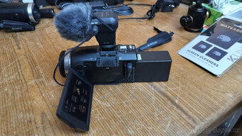 Full HD videokamera CX625 Handycam 60x zoom - 3