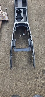 Stredovy tunel audi a4 b8 8k - 3
