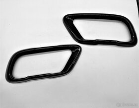 Černé koncovky výfuků na BMW X5 / X6 / X7 - řady G - 3