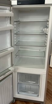 Prodám plně funkční kombinovanou lednici LIEBHERR třidy A++ - 3